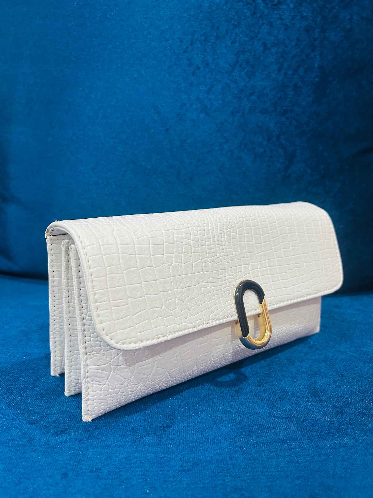 Solid Hand Purse