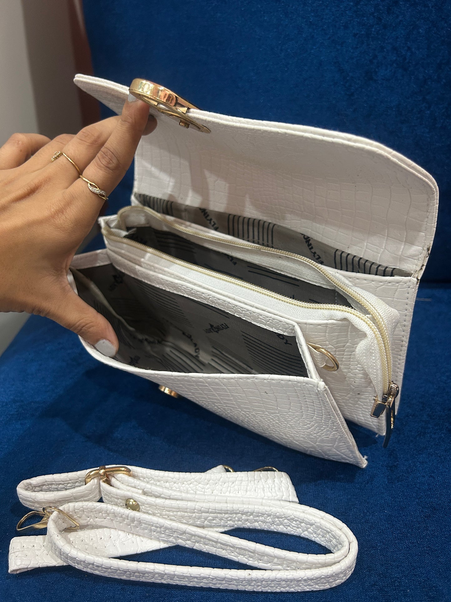 Solid Hand Purse